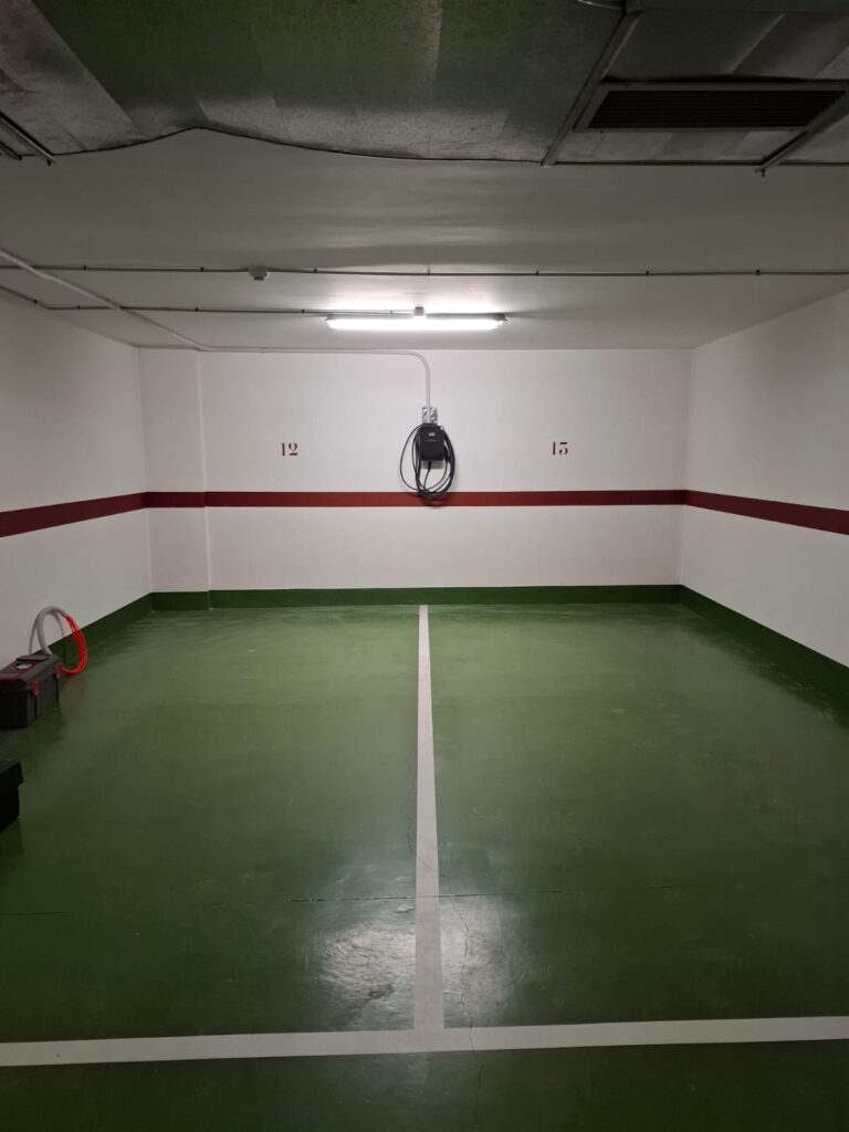 cargador de coche eléctrico en Pontevedra