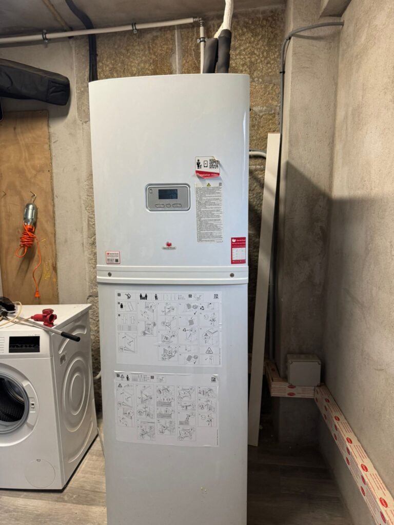 acumulador / depósito de ACS (agua caliente sanitaria) de la aerotermia